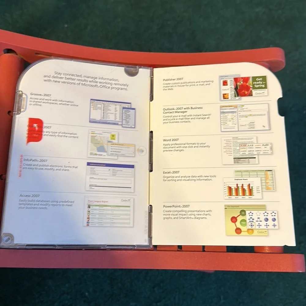 Microsoft Office Ultimate 2007. Comes with product key not open